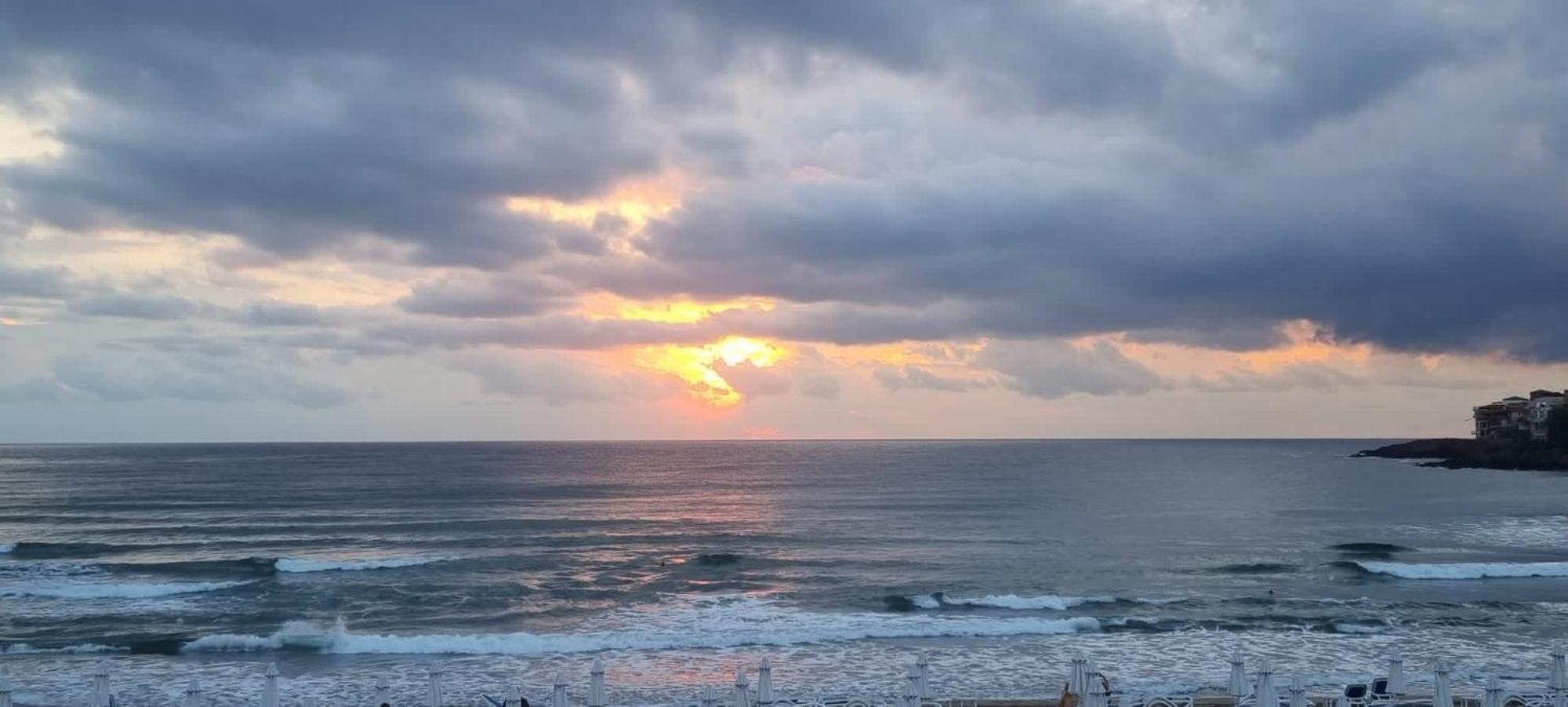 Guest House Hei Taka โซโซโปล ภายนอก รูปภาพ