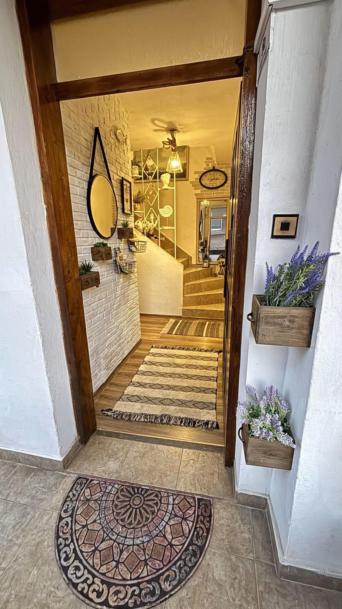 Guest House Hei Taka โซโซโปล ภายนอก รูปภาพ