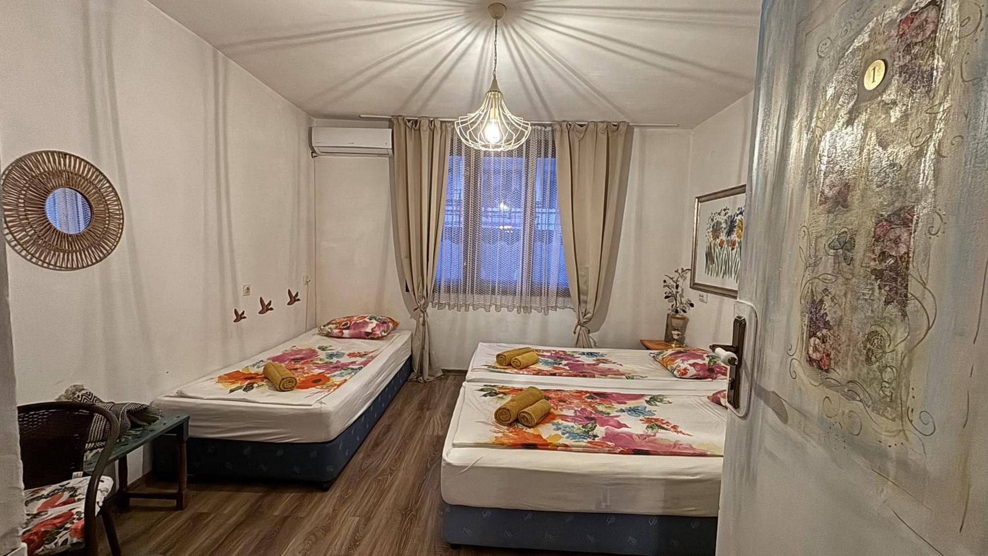 Guest House Hei Taka โซโซโปล ภายนอก รูปภาพ